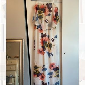 Sleeveless maxi dress